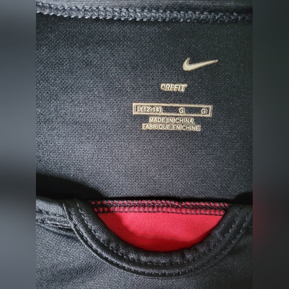 Nike Dri-fit T-shirt - Picture 3 of 3
